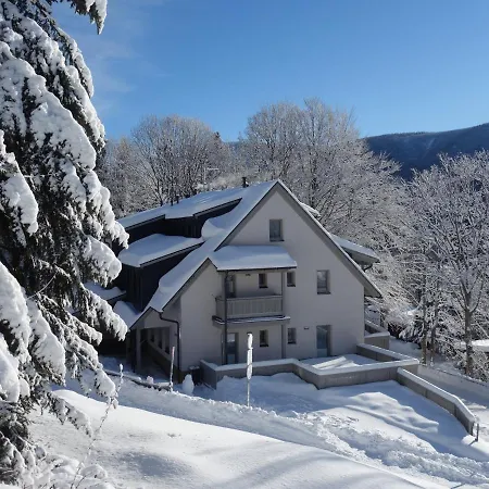 Valon Apartment